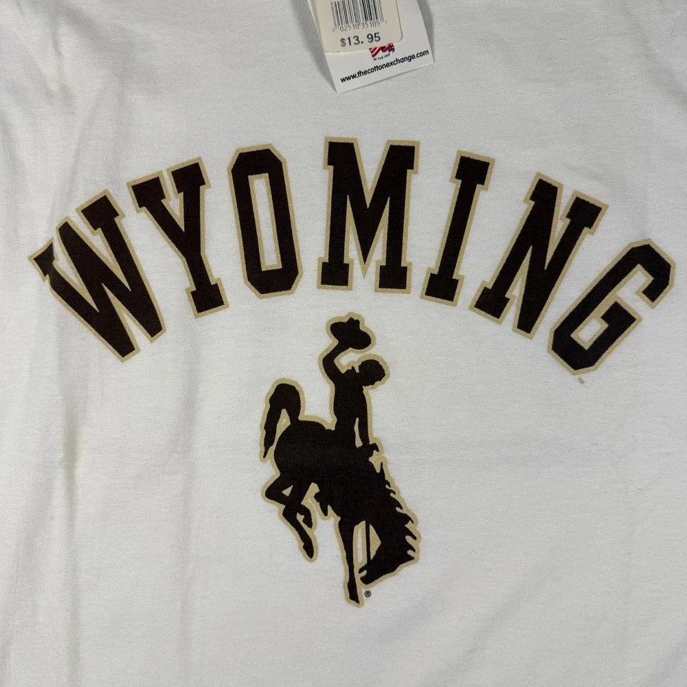 University of Wyoming T-Shirt Mens XXL White Steamboat Cowboy Logo NWT Cotton - Picture 2 of 7